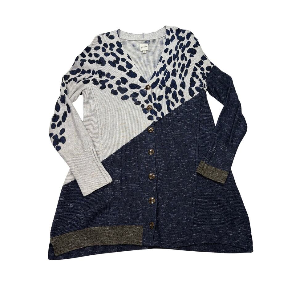 Nic + Zoe V neck long cardigan, gray navy dot abstract print. Size M. old money